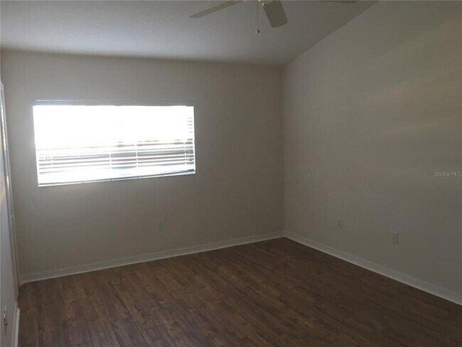 Foto del edificio - 6726 Lake Camden Way