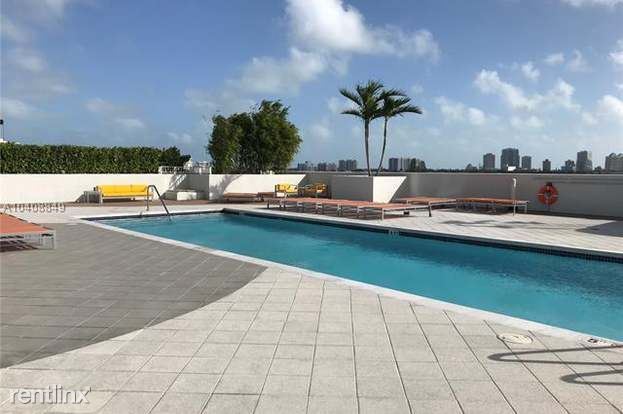 Building Photo - 1 br, 1 bath  - 3180 Coral Way Apt 807