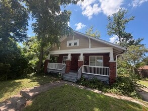 Building Photo - 207 Dorsey St