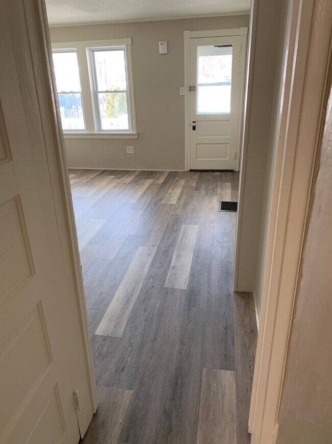 Sala de estar - 8 Hillside Ave