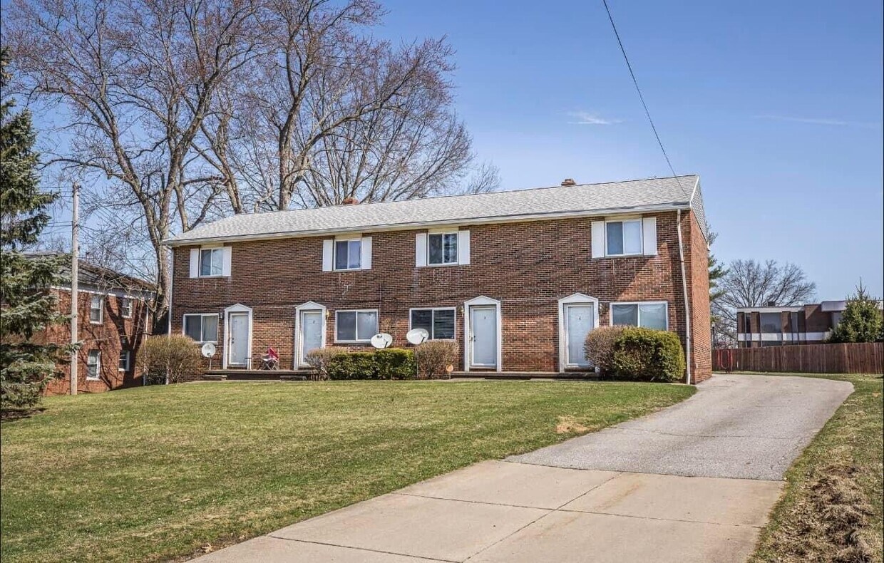 215 Kenridge Rd Unit 3, Fairlawn, OH 44333 215 Kenridge Rd Fairlawn