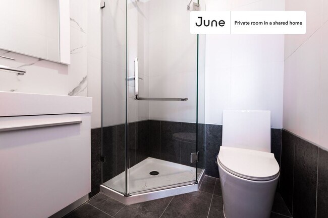 Foto del edificio - Room in Shared 2 bed/2 bath home