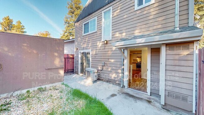 Foto del edificio - 220 Olive St