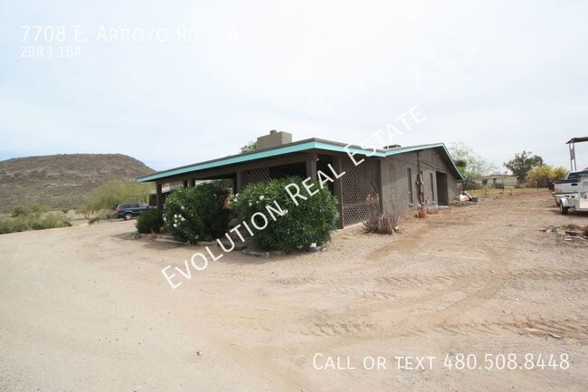 Foto del edificio - COMING SOON - 2 Bedroom Cave Creek Horse P...