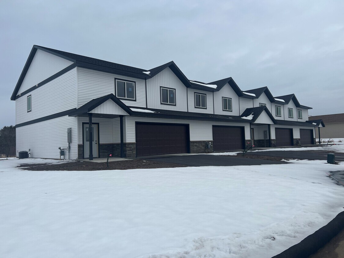 2301 Park View Ln NE, Sauk Rapids, MN 56379 Townhome Rentals in Sauk