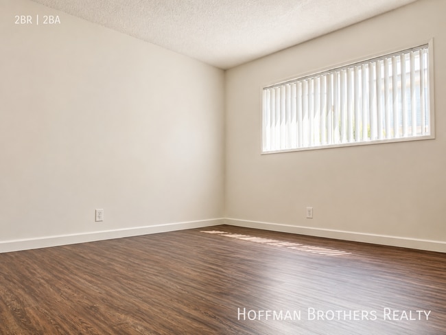Building Photo - 3772 Lockland Dr