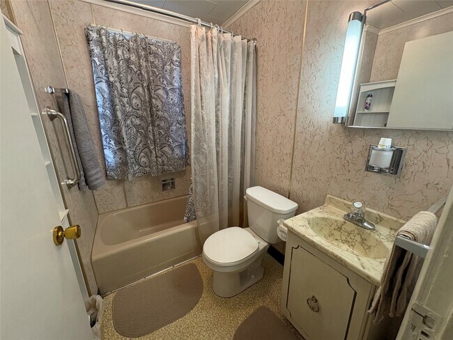 Foto del edificio - 308 Odell Ave