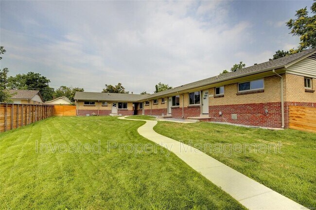 Building Photo - 4247 Shoshone St