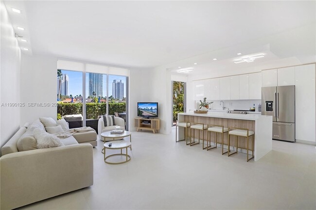 Building Photo - 19101 NE 36th Pl