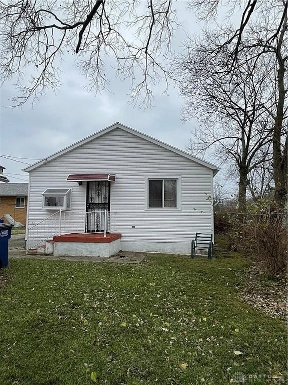 Building Photo - 921 Dennison Ave