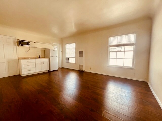 Building Photo - 217 S Tower Dr