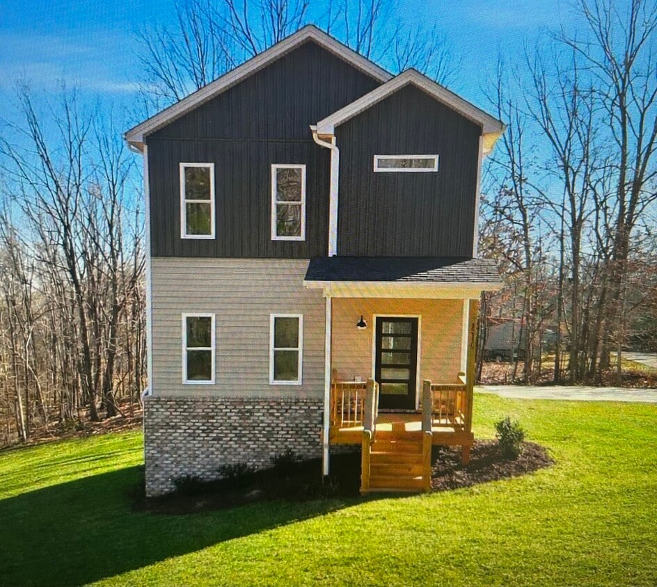 Photo - 415 Kershaw Dr (Rustburg, VA)