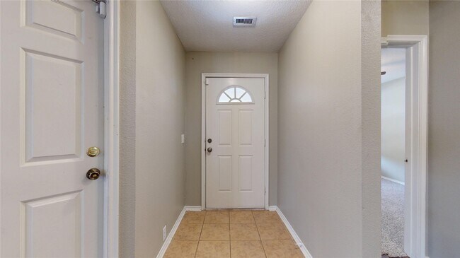 Foto del edificio - 6007 Baldwin Elm St