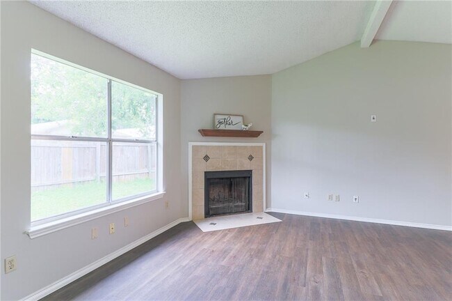 Building Photo - 5942 Kevin Kelly Pl