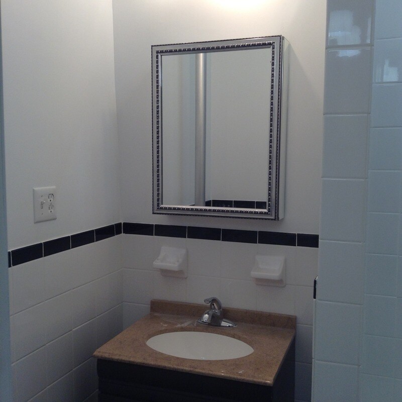 Foto del edificio - 308 E 2nd St