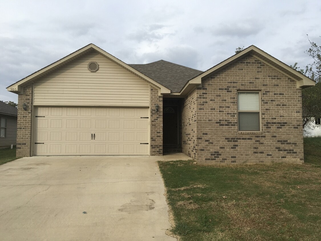 105 Cody Ln, Brookland, AR 72417 House Rental in Brookland, AR