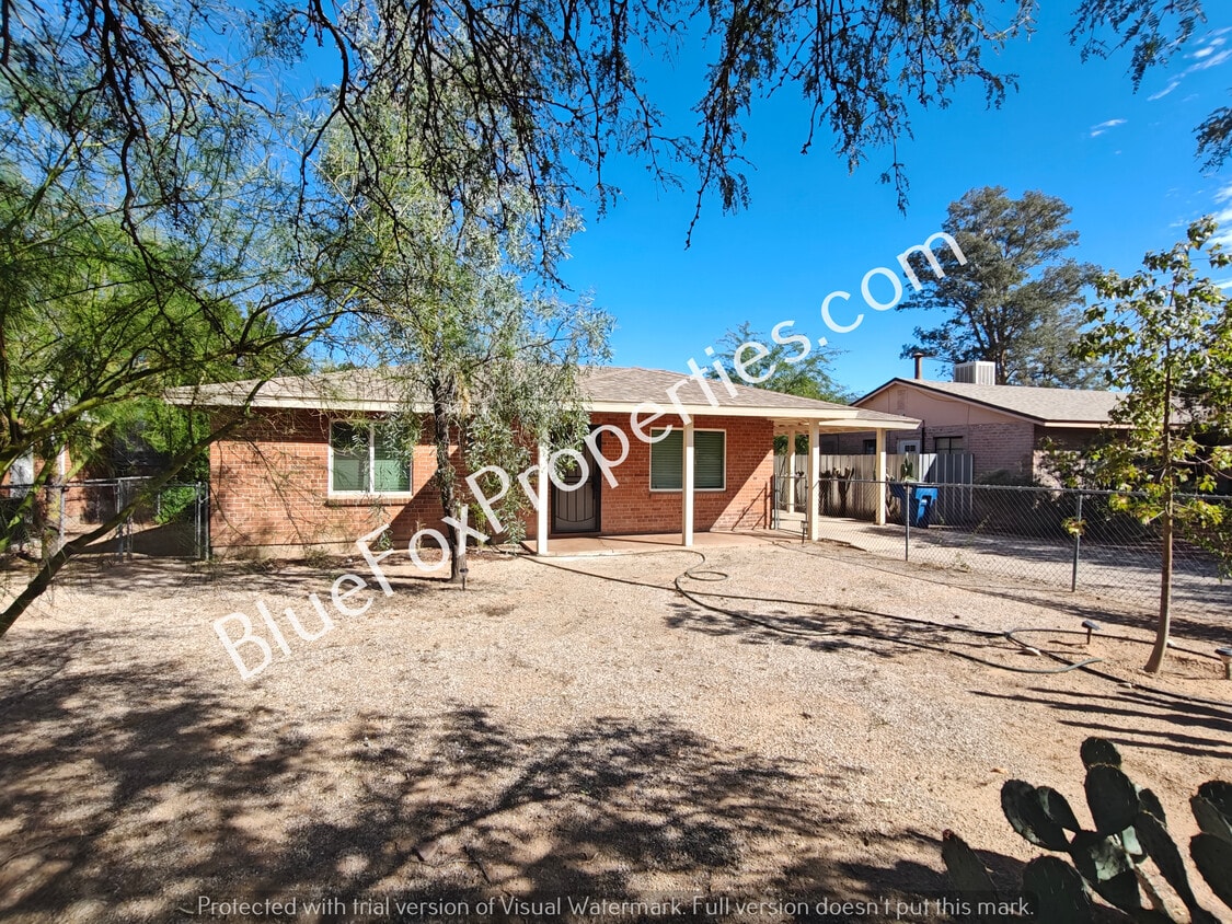 Foto principal - 907 E Weymouth St