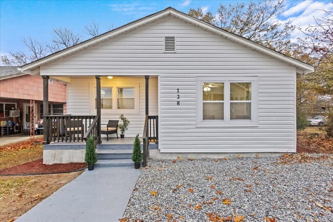 Building Photo - New Renovation with Porch near Downtown Gr...