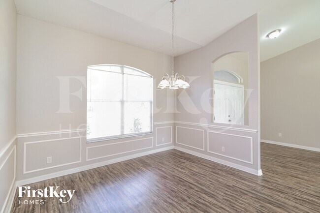 Building Photo - 1406 Glenan Rd