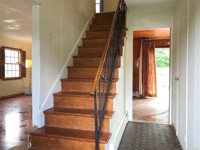 Foto del edificio - 34 Hastings Dr