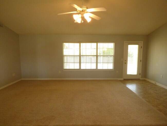 Building Photo - Charming 3 Bed/2 Bath Home - Jaimee's Ridge