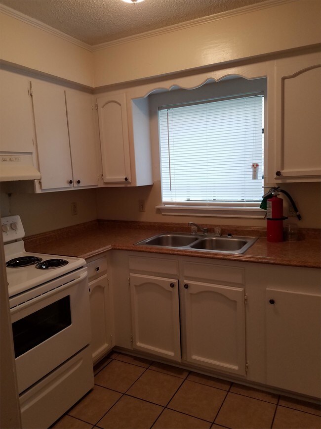 Foto del edificio - 118 Oak Ridge Ave