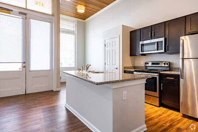 1BR, 1BA - 700SF - Lofts at Poplar Pointe