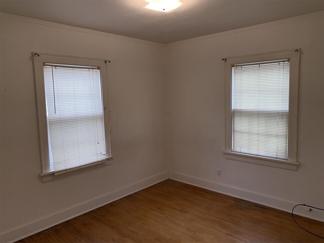 Foto del edificio - 1413 W Circle Rd