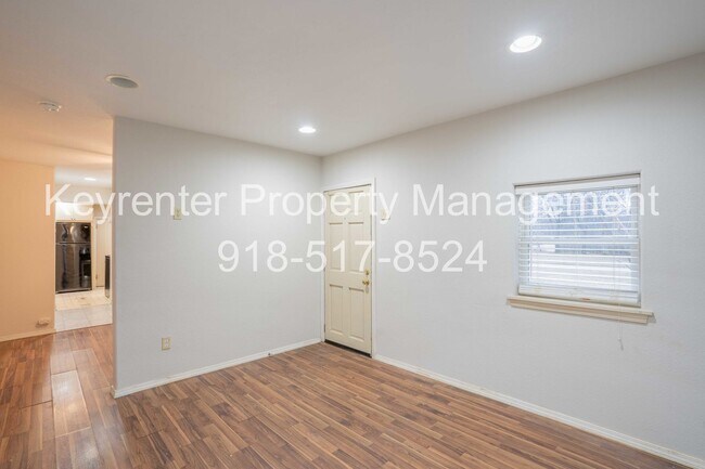 Foto del edificio - S Joplin Ave Triplex