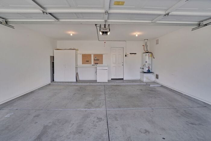 Oro Valley Oasis: 3BR Home with Enclosed Arizona Room & 2-Car Garage - Oro Valley Oasis: 3BR Home with Enclosed Arizona Room & 2-Car Garage