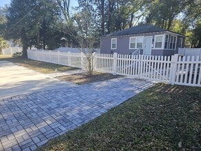 Building Photo - 4364 Bethwood Cir