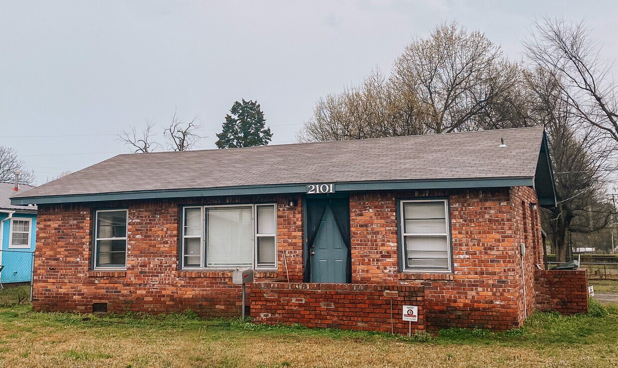 2101 Robison St, Muskogee, OK 74403 House for Rent in Muskogee, OK