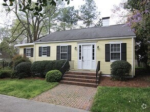 Building Photo - 427 W Cameron Ave