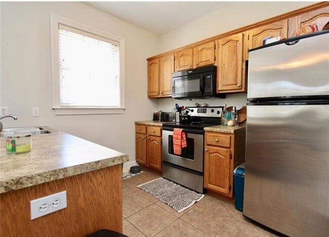 Building Photo - Garrett &amp; Associates, LLC - Five Plex