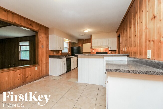 Foto del edificio - 3774 Brompton Rd