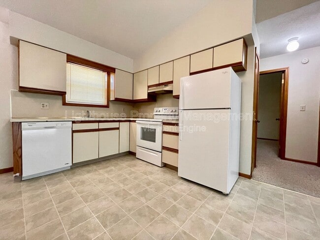 Foto del edificio - 16548 Taft Rd