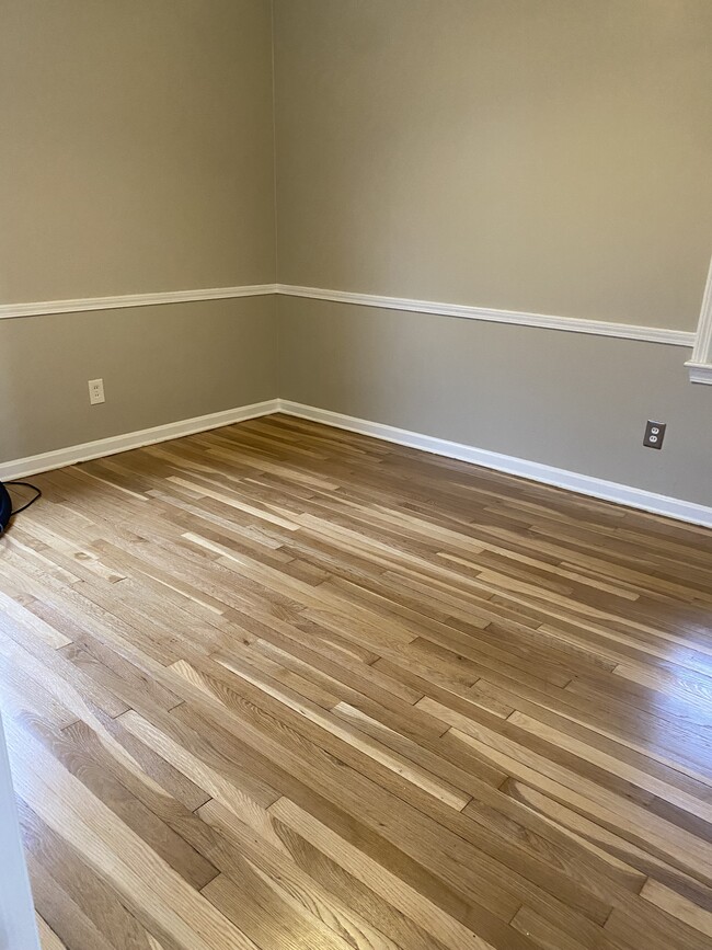 Building Photo - 20185 Bonnie Bank Blvd