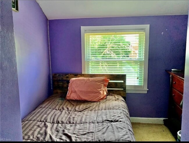 Foto del edificio - 21218 Hillgrove Ave