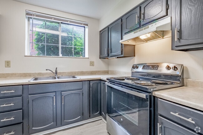 Interior Photo - Daytona Village Apartments