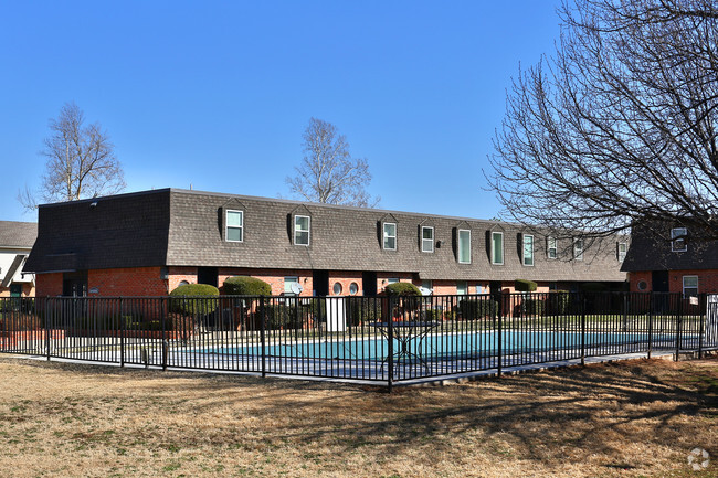 Building Photo - Barkley Townhouse Apartments