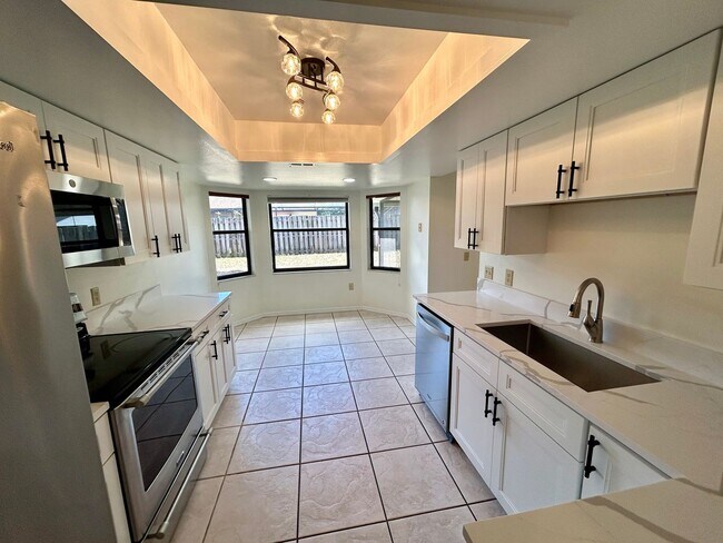 Foto del edificio - 895 Wandering Pine Trail