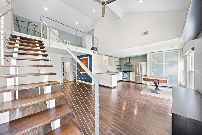 Foto del edificio - 2413 Emancipation Ave