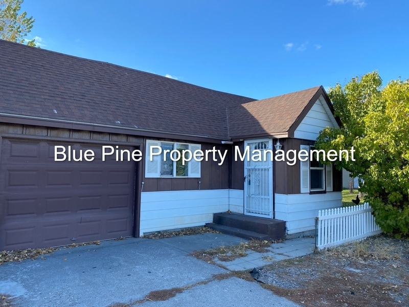 Primary Photo - 8478 S 1st E