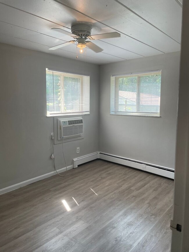 Foto del edificio - 539 Lowell Ave