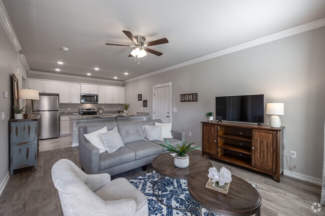 1BR, 1BA - 696SF - Living Room - The Hudson at Central Landing
