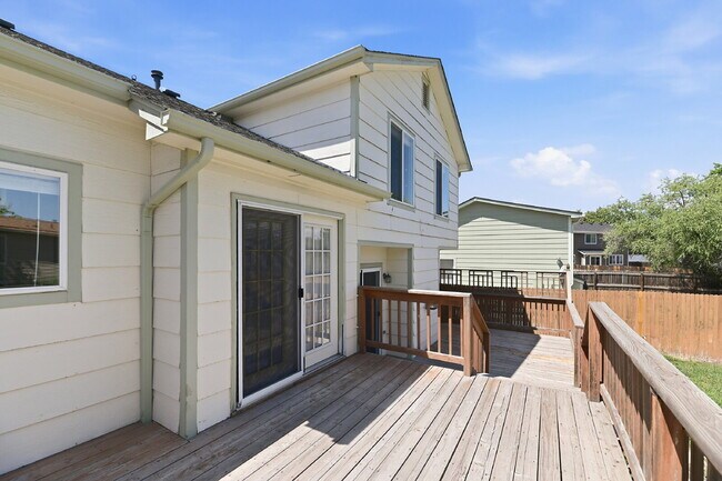 Building Photo - $2,995.95 | 4 Bed, 2 Bath Single Family Westminster Home – Central A/C and heating, In Unit Washe...