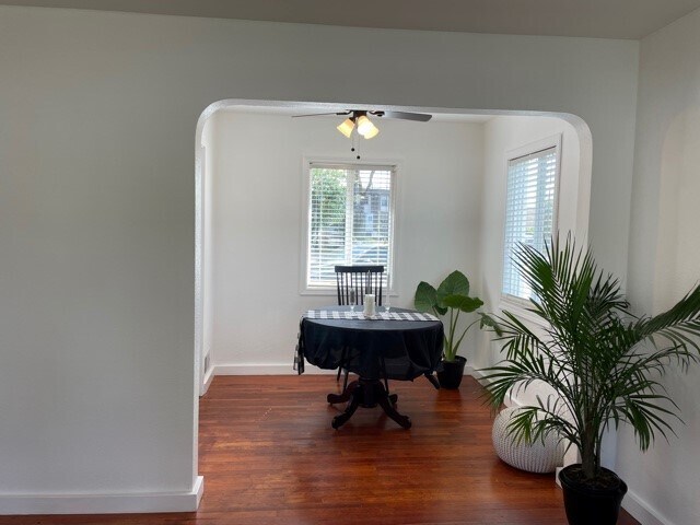 Foto del edificio - 9630 Bridgeport Way SW