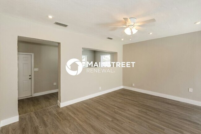 Foto del edificio - 2 Bedroom Pet-Friendly Home in Hollywood, ...