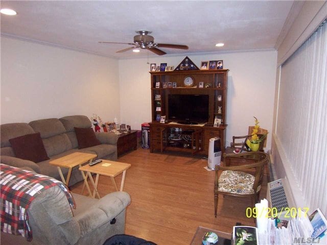 Building Photo - 184 Farber Dr