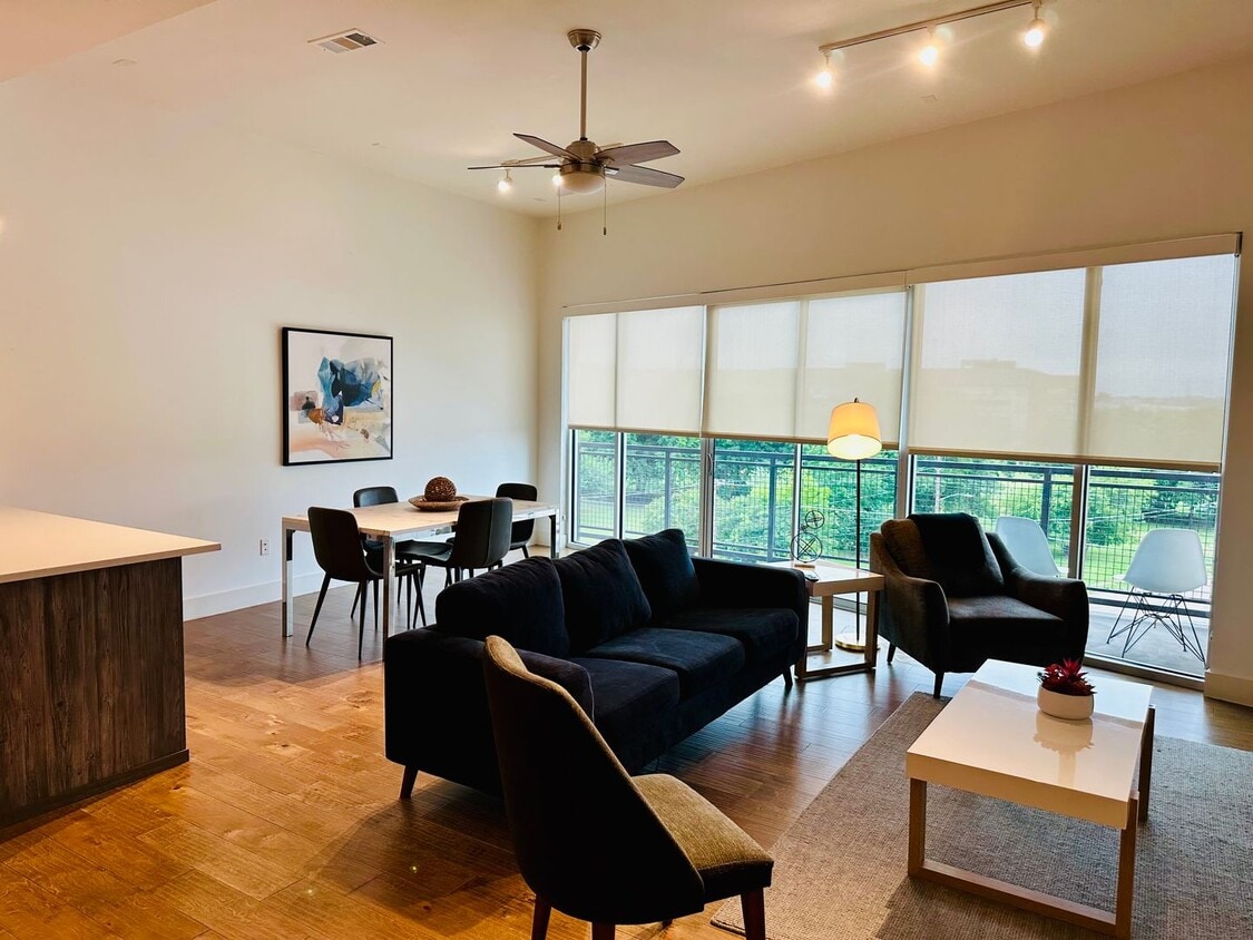 Photo - Modern 1 Bedroom in The Cedars